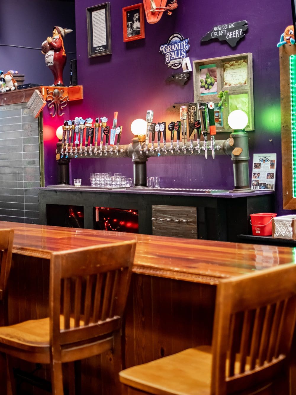bar